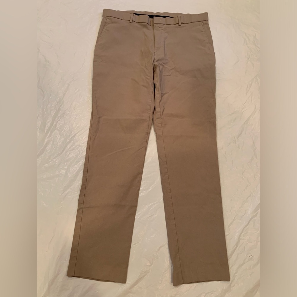 Tommy Hilfiger Men's Tan Chino Pants 38x32